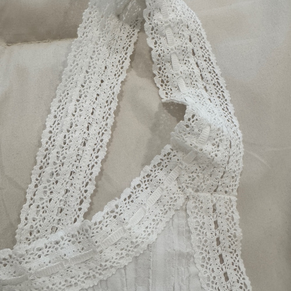 American Eagle Outfitters White Smocked Tie Front Tank Top - Picture 3 of 4